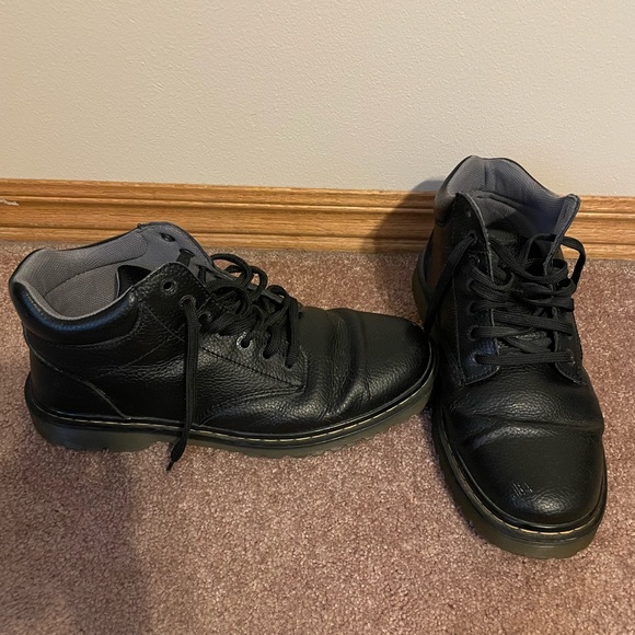 Men’s Doc Martens boots. - Picture 2 of 8